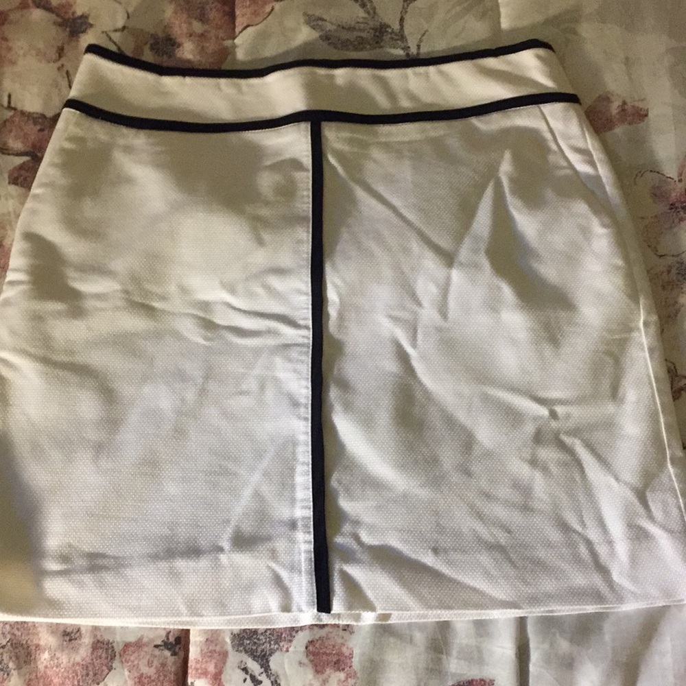 NWT Ann Taylor black & white skirt w/pockets sz 8